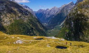 Milford track guided outlet hike